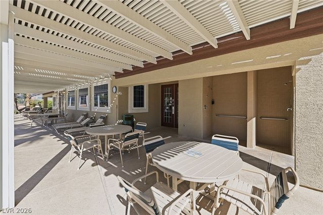 909 Majestic Oak Street, Las Vegas, NV 89145