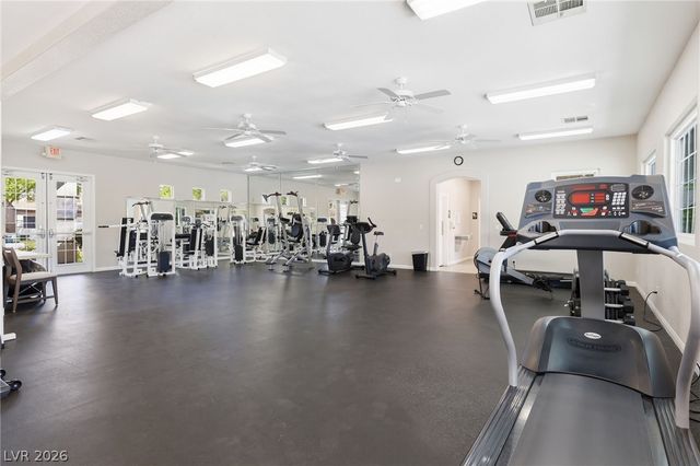 909 Majestic Oak Street, Las Vegas, NV 89145