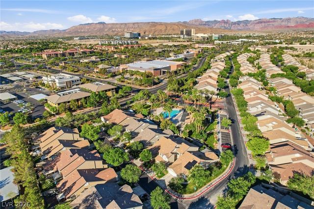 909 Majestic Oak Street, Las Vegas, NV 89145