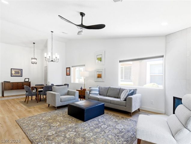 909 Majestic Oak Street, Las Vegas, NV 89145