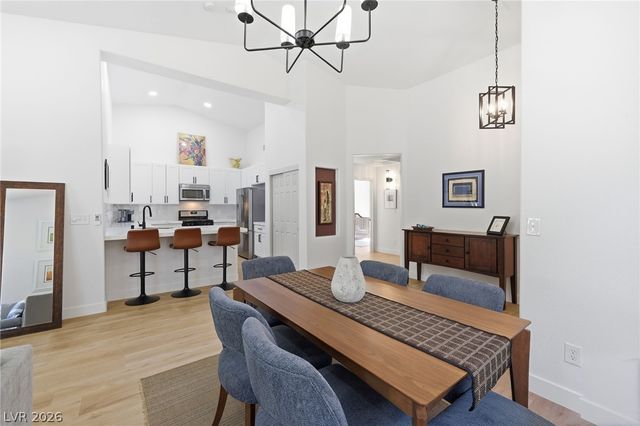 909 Majestic Oak Street, Las Vegas, NV 89145
