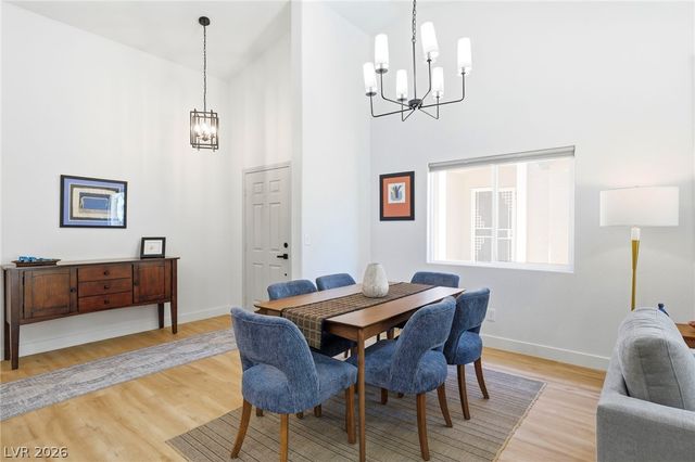 909 Majestic Oak Street, Las Vegas, NV 89145