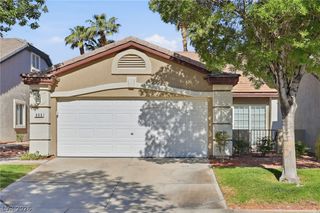 909 Majestic Oak Street, Las Vegas, NV 89145