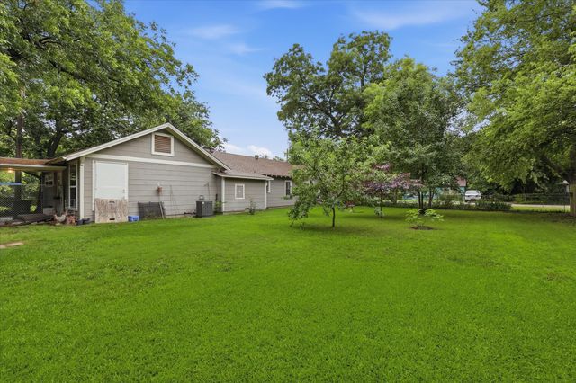 1411 Garnett Street, Gainesville, TX 76240