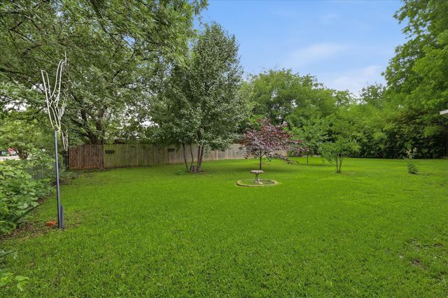 1411 Garnett Street, Gainesville, TX 76240