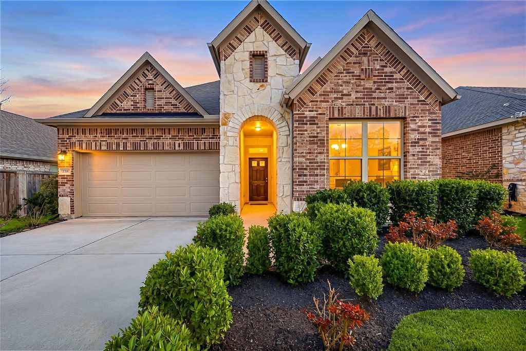 218 Ayana Forest Trail, Conroe, TX 77318