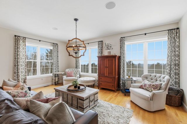 22 Ryan Farm Road, Windham, NH 03087