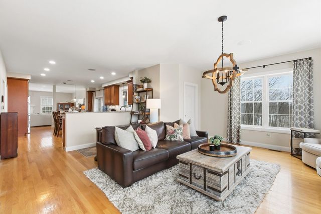 22 Ryan Farm Road, Windham, NH 03087