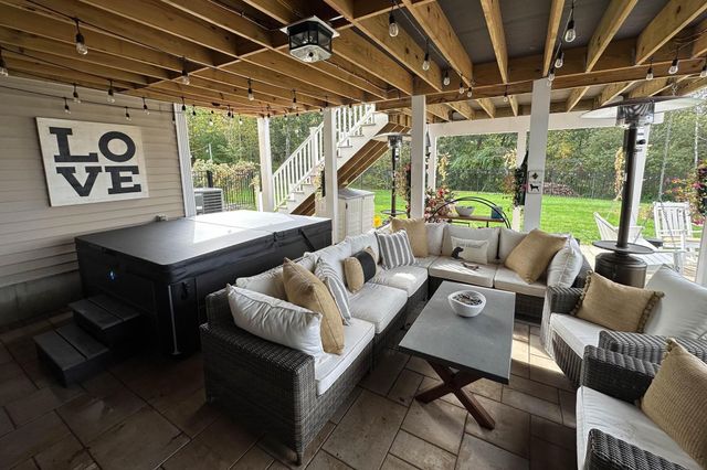 22 Ryan Farm Road, Windham, NH 03087