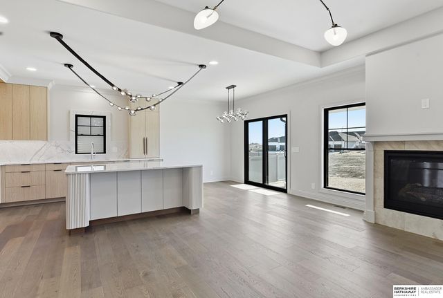 12401 Fenwick Street, Papillion, NE 68046