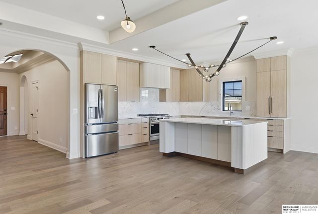 12401 Fenwick Street, Papillion, NE 68046