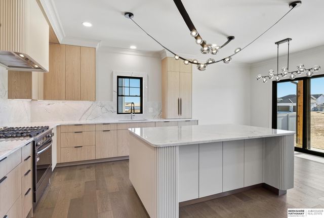 12401 Fenwick Street, Papillion, NE 68046