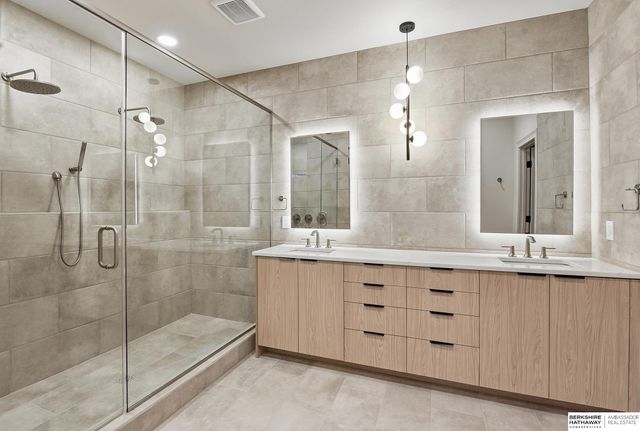 12401 Fenwick Street, Papillion, NE 68046