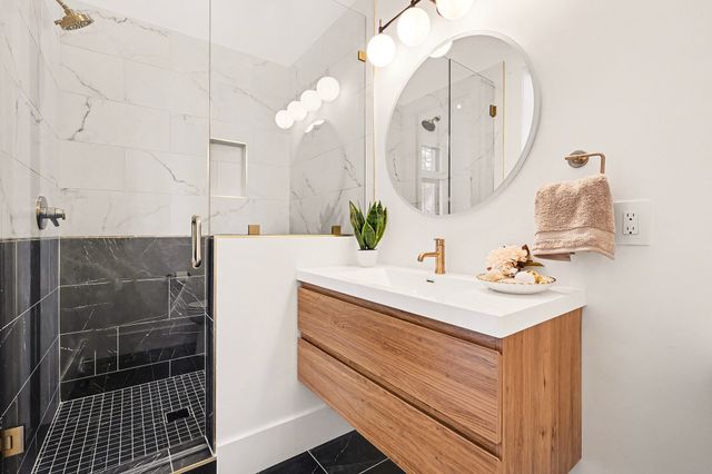 1110 Lipscomb Dr, Brentwood, TN 37027