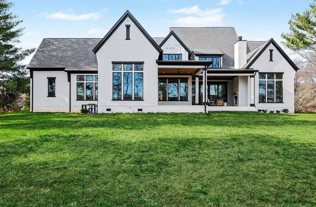 1110 Lipscomb Dr, Brentwood, TN 37027