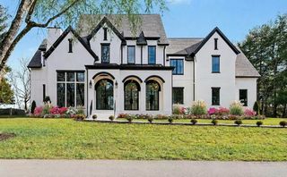 1110 Lipscomb Dr, Brentwood, TN 37027