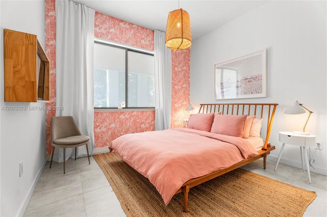 2955 Shipping Ave 2955, Miami, FL 33133