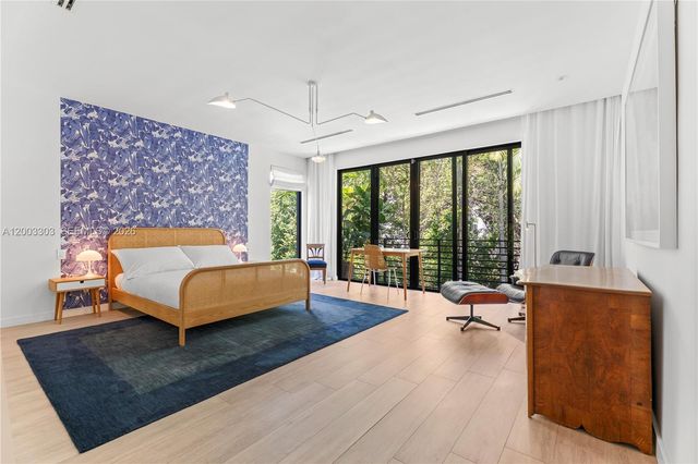 2955 Shipping Ave 2955, Miami, FL 33133