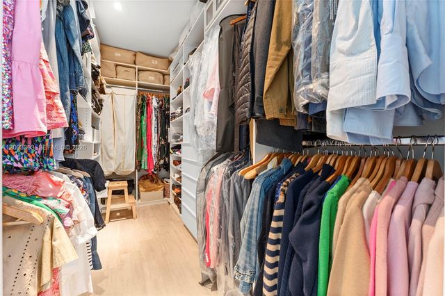 2955 Shipping Ave 2955, Miami, FL 33133