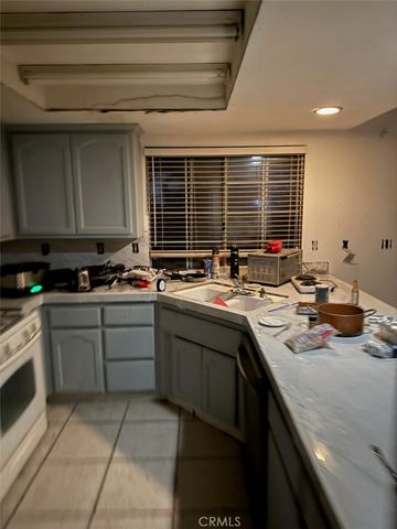 16709 Deodar, Hesperia, CA 92345