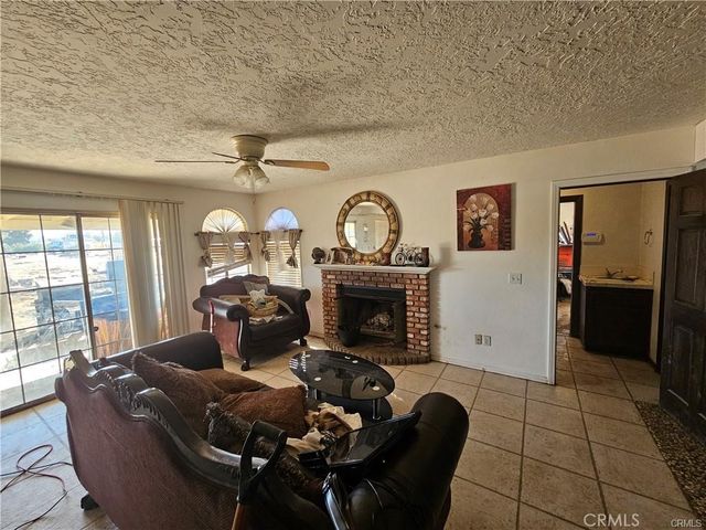 16709 Deodar, Hesperia, CA 92345