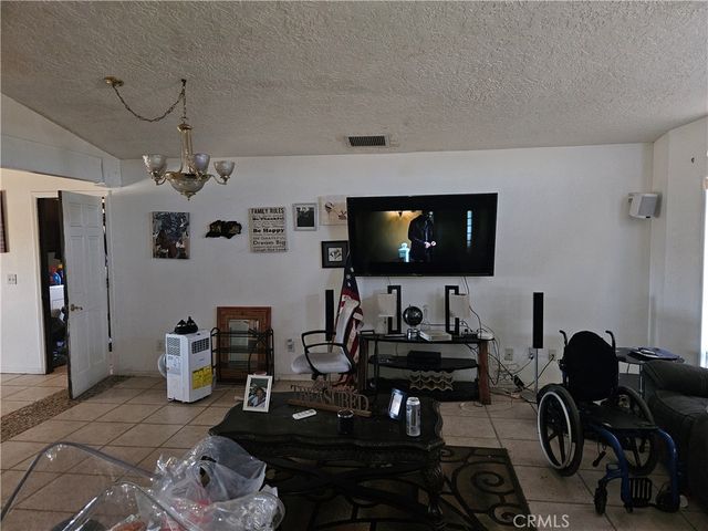 16709 Deodar, Hesperia, CA 92345