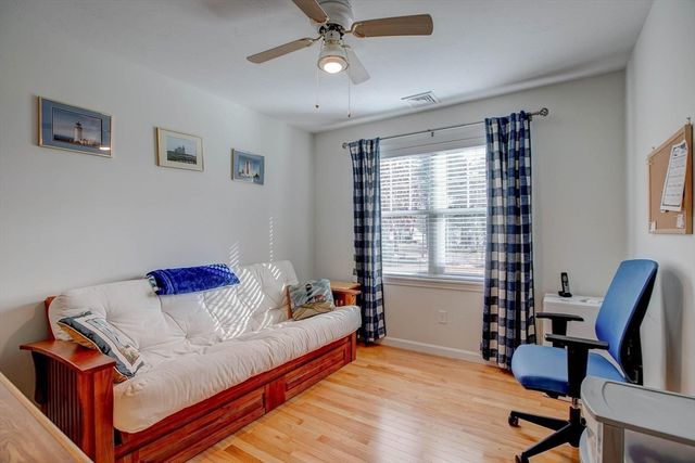 19 Datewood St, Wareham, MA 02571