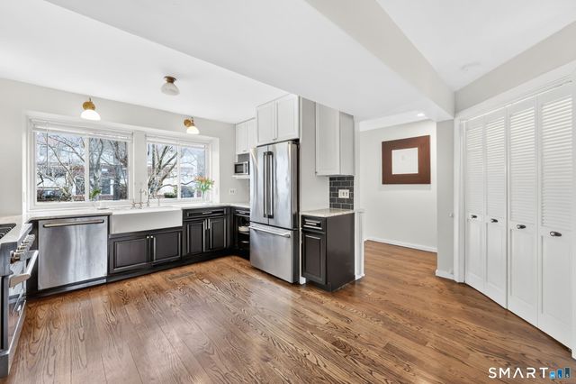 8 Whirling Dun 8, Canton, CT 06019