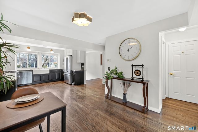 8 Whirling Dun 8, Canton, CT 06019