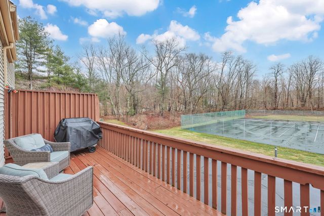 8 Whirling Dun 8, Canton, CT 06019