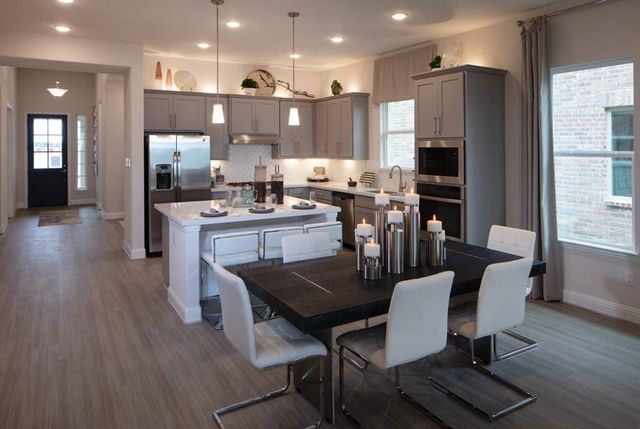 125 South Oak Drive, Oak Point, TX 75068