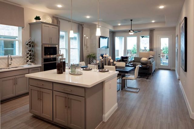 125 South Oak Drive, Oak Point, TX 75068