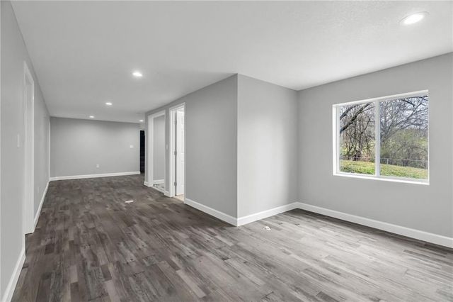 2415 N 53rd Street, Kansas City, KS 66104