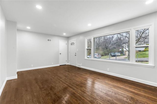 2415 N 53rd Street, Kansas City, KS 66104