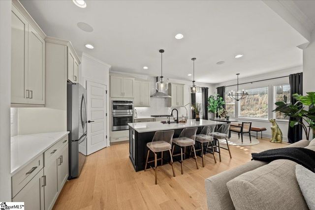 736 Enoree River Place, Greer, SC 29651