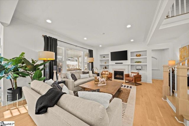 736 Enoree River Place, Greer, SC 29651