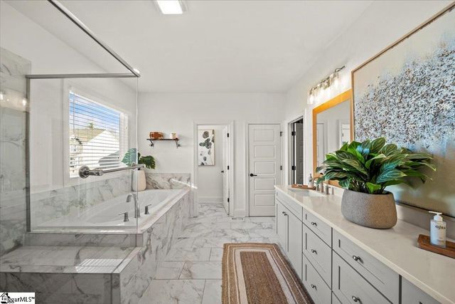 736 Enoree River Place, Greer, SC 29651