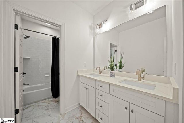 736 Enoree River Place, Greer, SC 29651