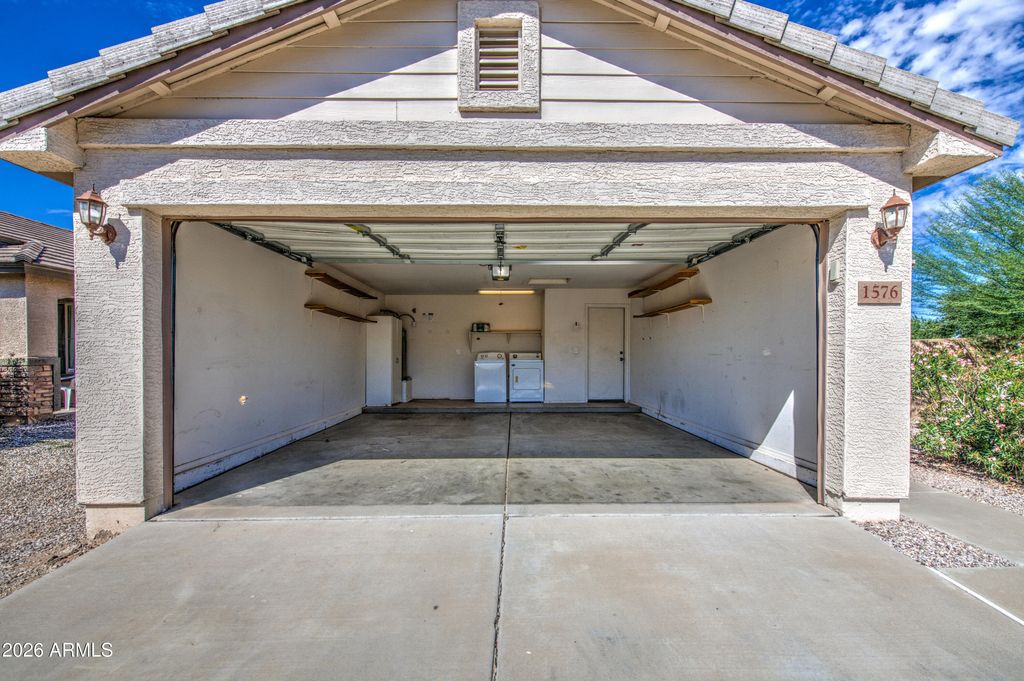 1576 W Appaloosa Way, San Tan Valley, AZ 85144 — photo 2