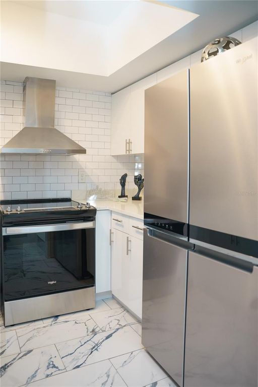 Image 9 of property listing at 4405 W FAIR OAKS AVENUE 2, Tampa, FL 33611