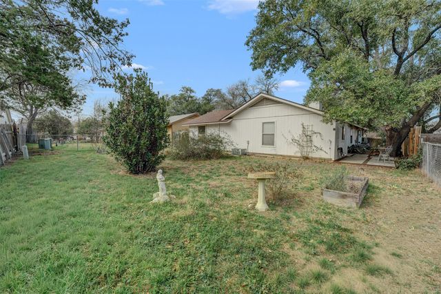 8007 Clydesdale DR B, Austin, TX 78745