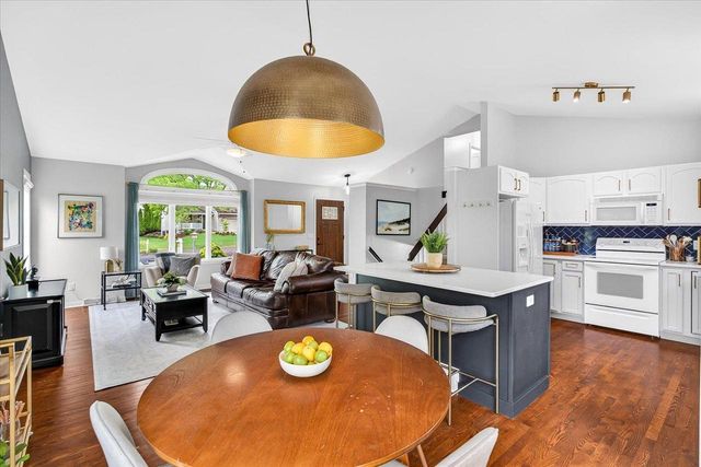 2313 Quartz Lane, Madison, WI 53719