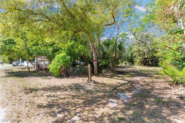 2995 Terrace AVE, Naples, FL 34104
