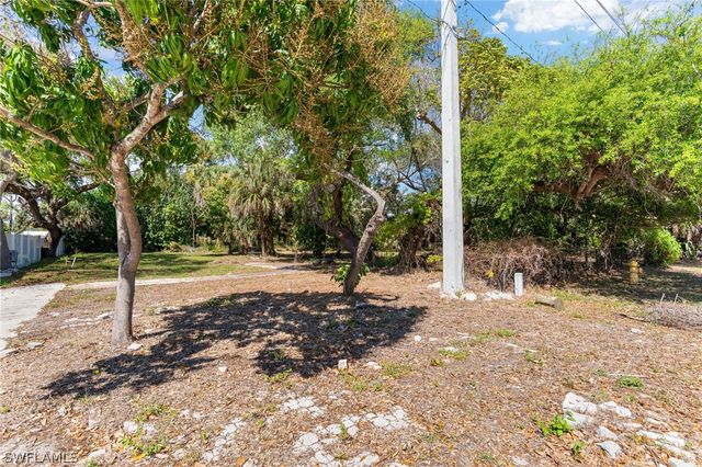 2995 Terrace AVE, Naples, FL 34104