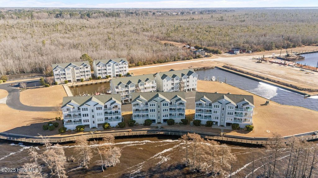 416 Captains Cove Unit F, Edenton, NC 27932