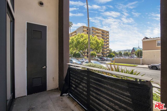 118 S Kenwood Street 102, Glendale, CA 91205