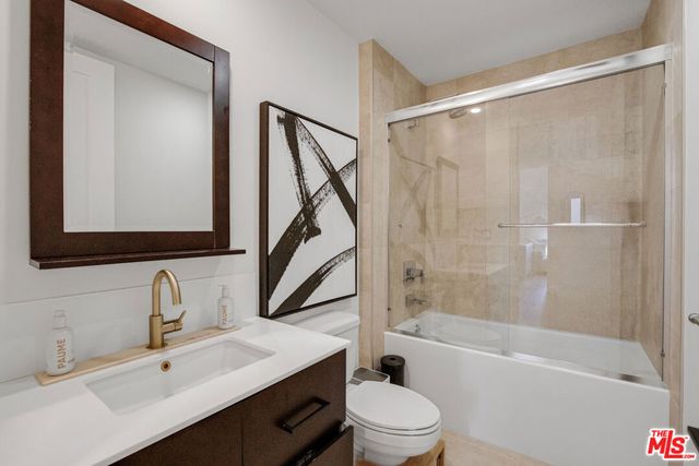 118 S Kenwood Street 102, Glendale, CA 91205