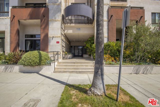 118 S Kenwood Street 102, Glendale, CA 91205