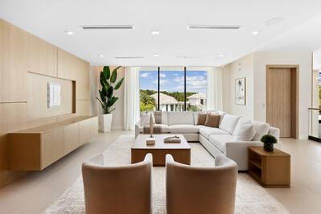 17119 Whitehaven Drive, Boca Raton, FL 33496