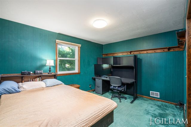 1214 Euna Vista Drive, Holland, MI 49423